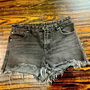 VICI collection black denim short. Size M